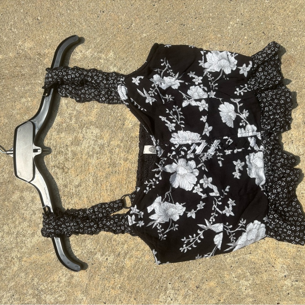 Floral Black and White Crop Top